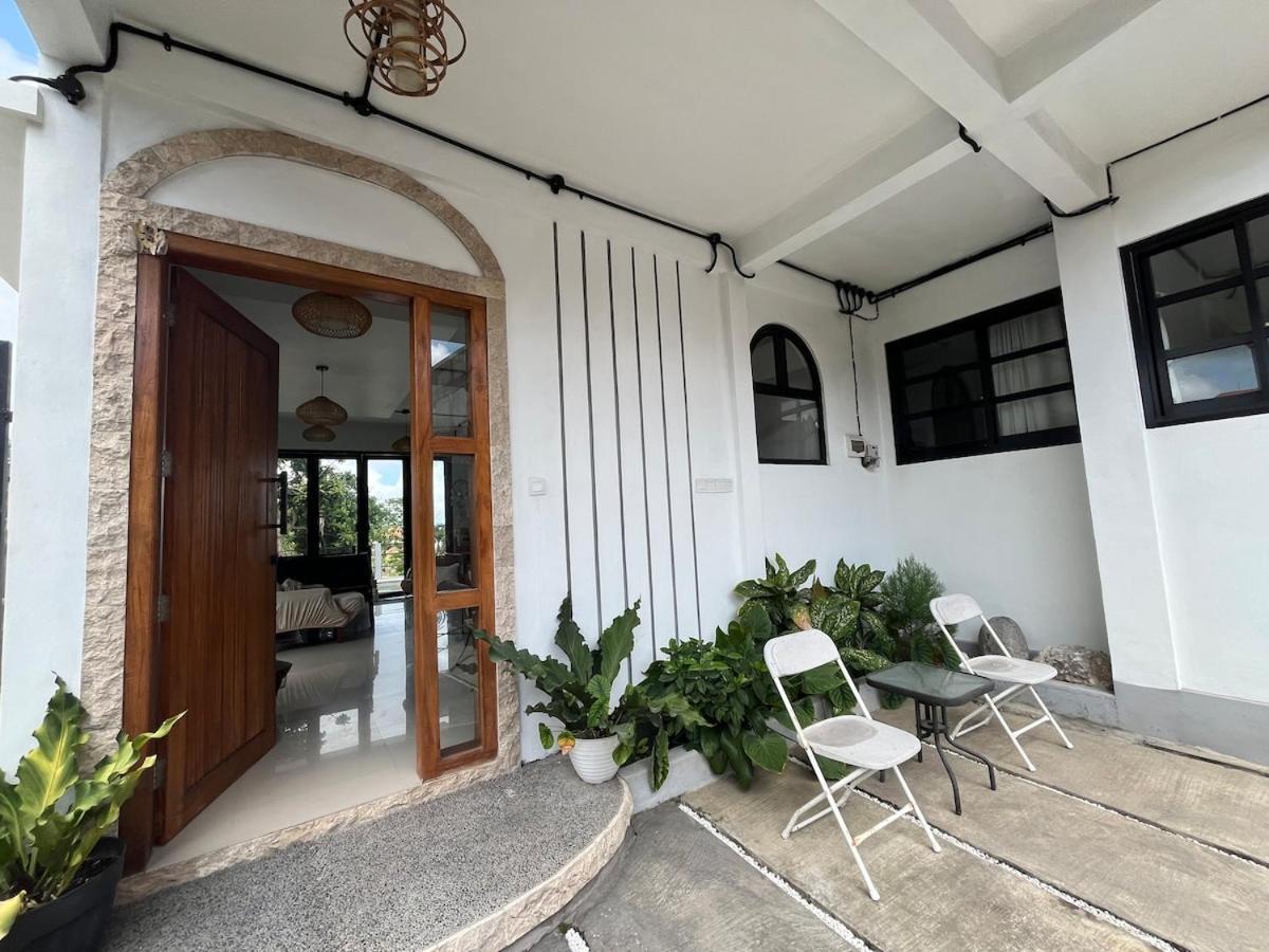 Villa De La Rose 1 Bedroom Ungasan Exterior photo